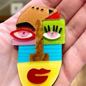 Colorful Abstract Face Acrylic Brooch - Multicolor